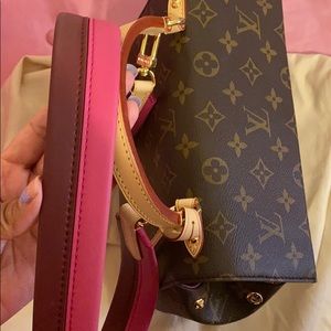 Louis Vuitton Cluny BB AUTHENTIC